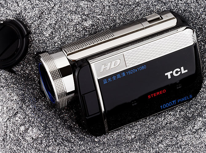 TCL拍摄的1080P全高清摄像机-11
